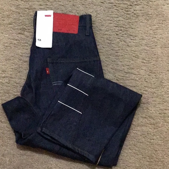 Levi’s 570 Baggy Jeans - Picture 5 of 8